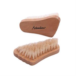 Spazzolino per unghie in legno 