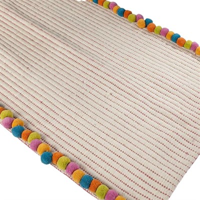Tappeto beige con pon-pon 120x180