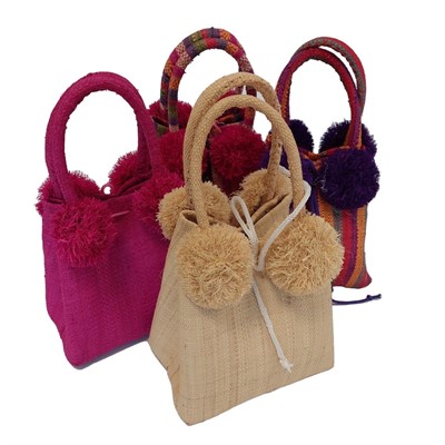 Borsa in rafia con pon pon in colori assortiti 13x9H14