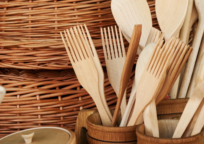 Utensili in legno -  forchette e cucchiai